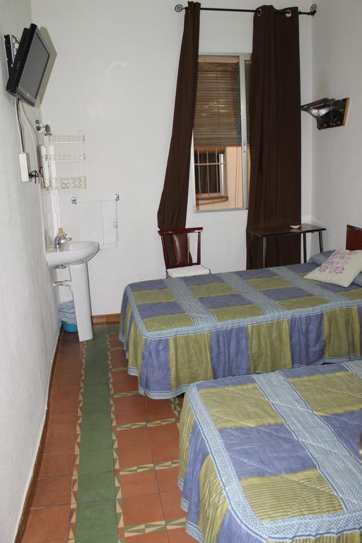 Hostal Xucar Madrid Bilik gambar