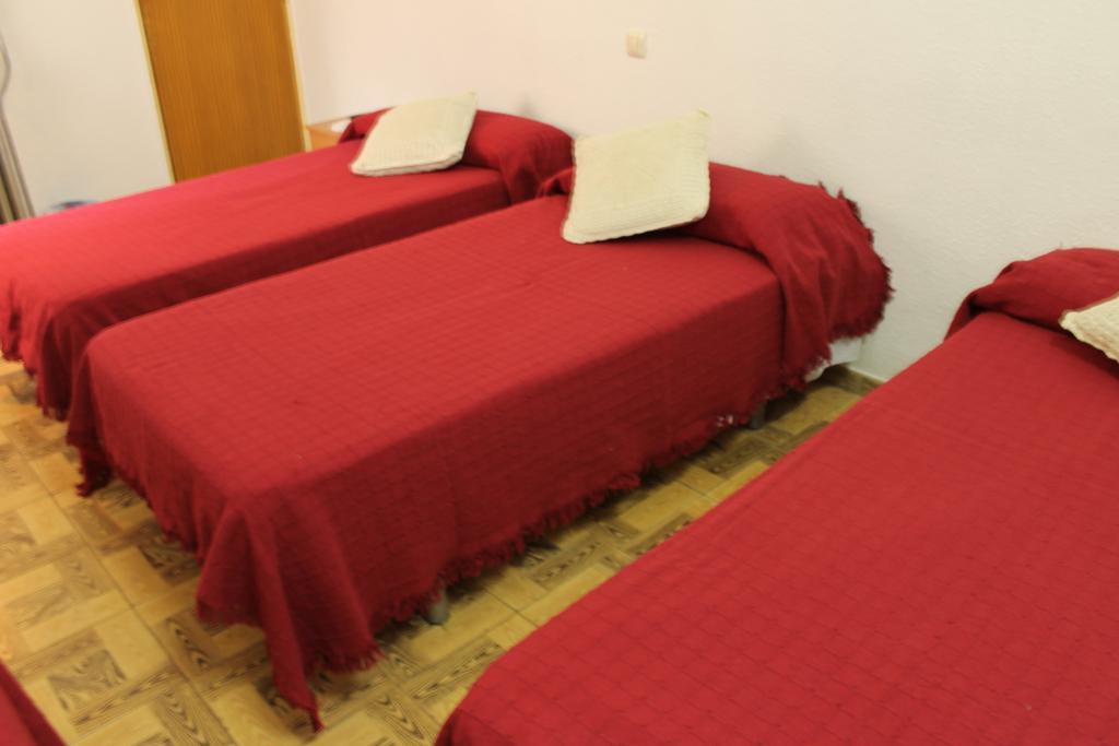 Hostal Xucar Madrid Bilik gambar