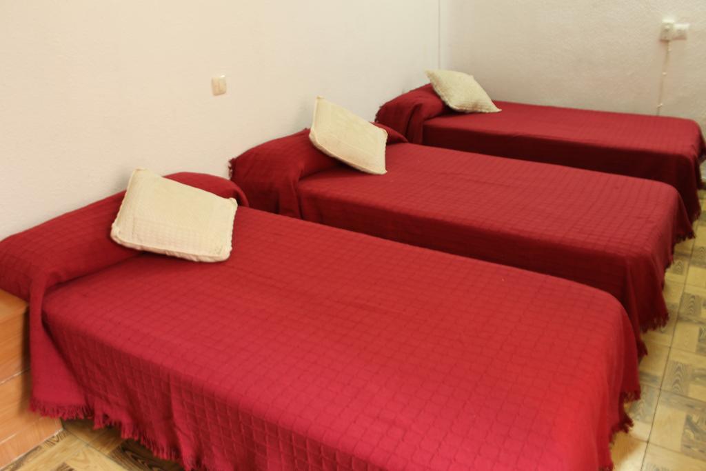 Hostal Xucar Madrid Bilik gambar
