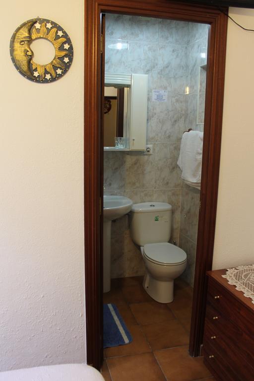Hostal Xucar Madrid Bilik gambar