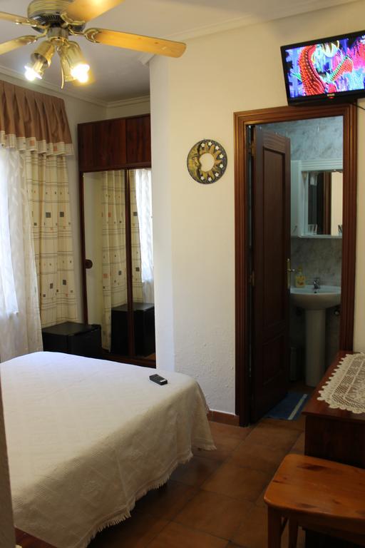 Hostal Xucar Madrid Bilik gambar