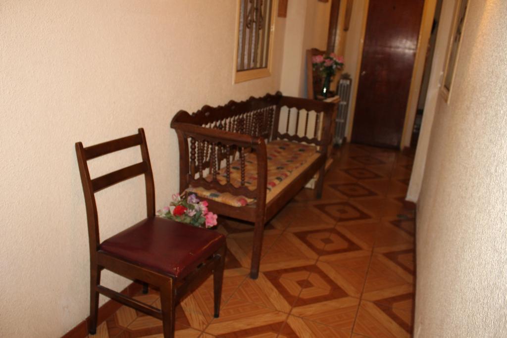 Hostal Xucar Madrid Luaran gambar